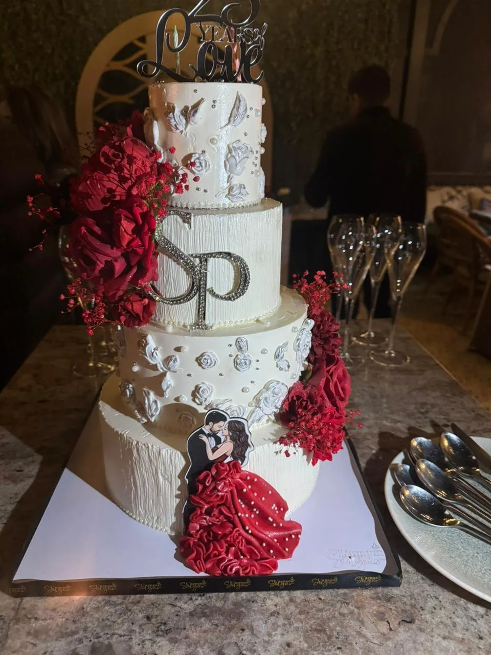 S & P's cake